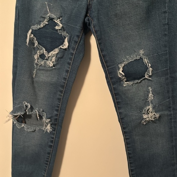 Aeropostale Skinny jeans. Size 2 short - Picture 3 of 9